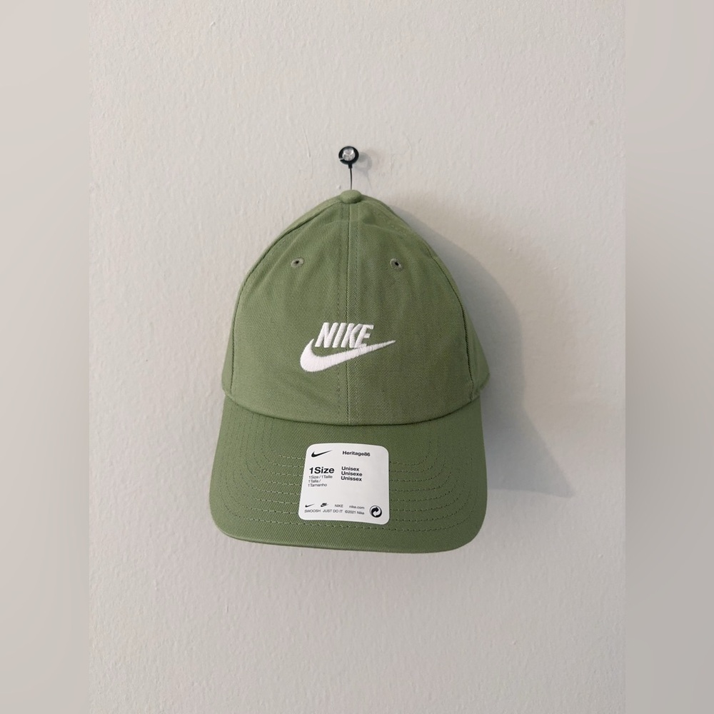 Nike Heritage86 Unisex Hat in Sage